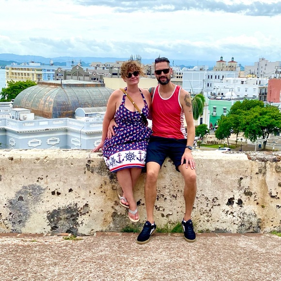 Meet your Posher, Sara - Picture 2 of 4